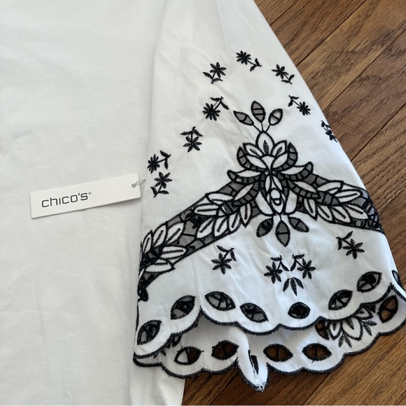 Chico’s Mixed Media Top Embroidered Eyelet Sleeve Alabaster Size Chico’s 1=Us M - Picture 4 of 8